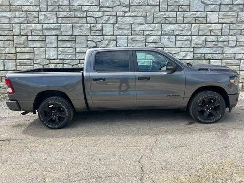 Granite Crystal Clearcoat Metallic 2024 RAM 1500 Big Horn/Lone Star