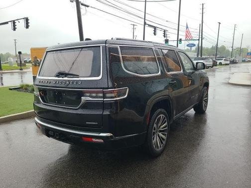 2022 Jeep Grand Wagoneer Series III