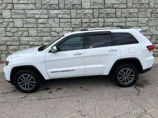 Bright White Clearcoat 2022 Jeep Grand Cherokee WK Limited