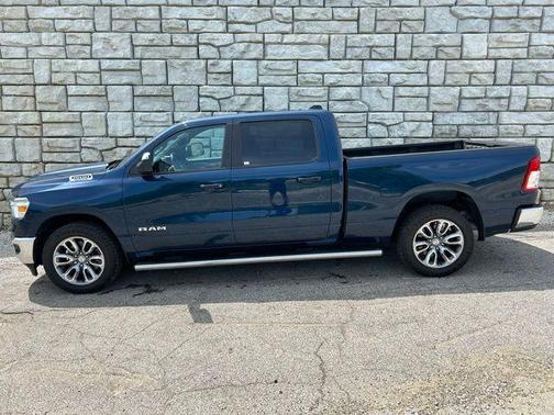 Patriot Blue Pearlcoat 2021 RAM 1500 Big Horn