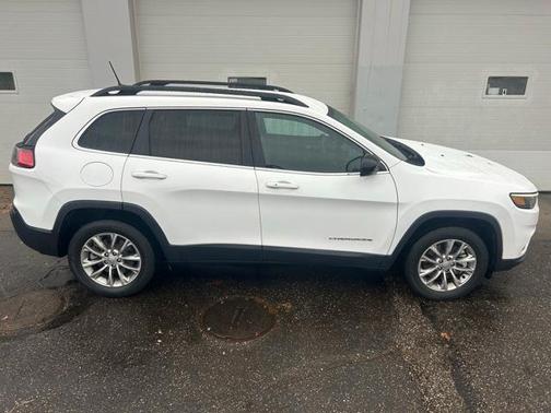 2022 Jeep Cherokee Latitude Lux