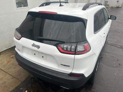 2022 Jeep Cherokee Latitude Lux