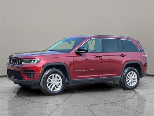 2023 Jeep Grand Cherokee Laredo