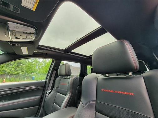 2021 Jeep Grand Cherokee Trailhawk