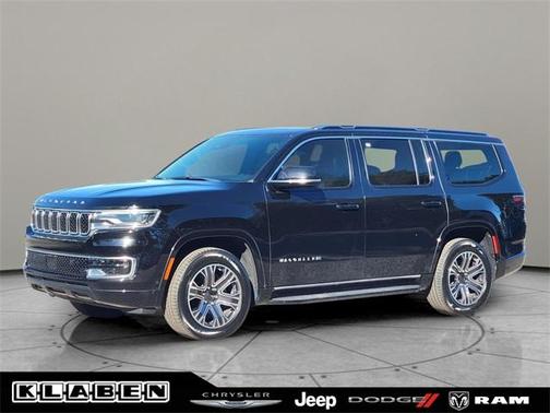 2023 Jeep Wagoneer Base