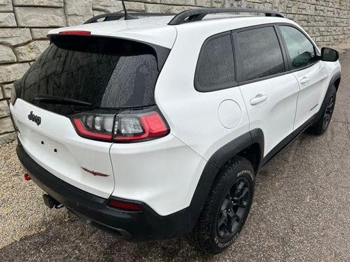 Bright White Clearcoat 2022 Jeep Cherokee Trailhawk