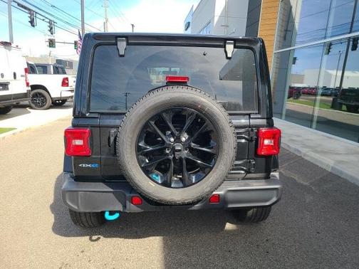 2022 Jeep Wrangler Unlimited 4xe Sahara