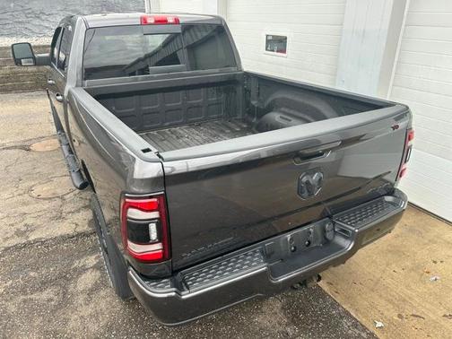 2024 RAM 3500 Laramie