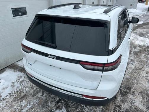 2022 Jeep Grand Cherokee 4xe Base