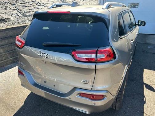 2016 Jeep Cherokee Overland