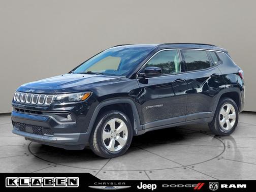 Diamond Black 2022 Jeep Compass Latitude