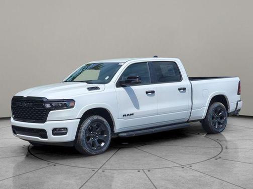 Bright White Clearcoat 2026 RAM 1500 Big Horn/Lone Star