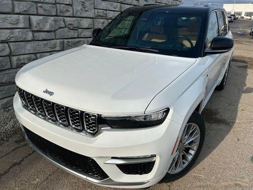 Bright White Clearcoat 2022 Jeep Grand Cherokee 4xe Summit