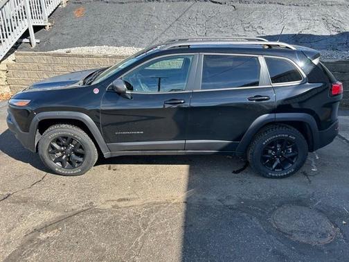 2018 Jeep Cherokee Trailhawk