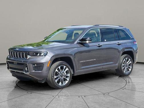 Metallic 2023 Jeep Grand Cherokee Overland