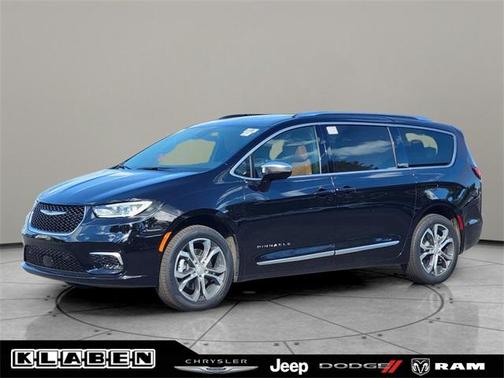 2026 Chrysler Pacifica Pinnacle