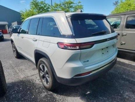 2022 Jeep Grand Cherokee 4xe Base