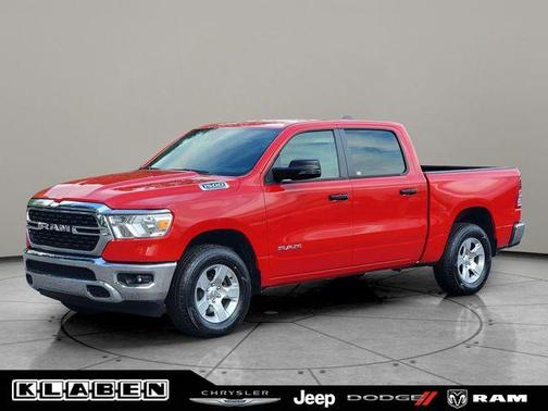 Flame Red Clearcoat 2024 RAM 1500 Big Horn/Lone Star