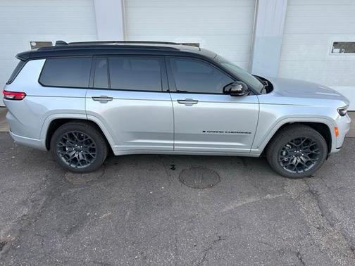 2025 Jeep Grand Cherokee L Summit