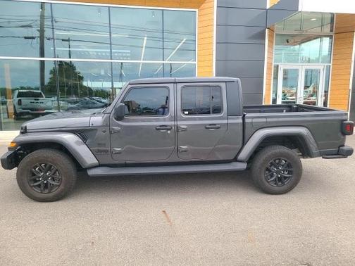 2023 Jeep Gladiator Sport