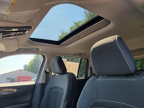 2022 Jeep Grand Cherokee Laredo