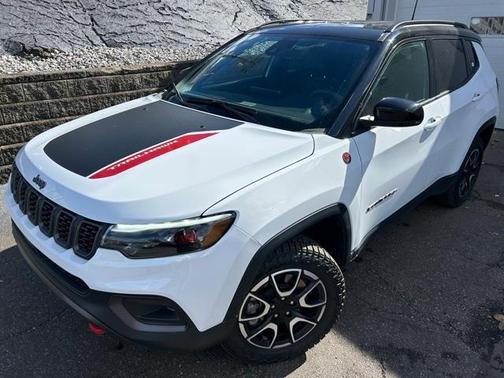 2024 Jeep Compass Trailhawk
