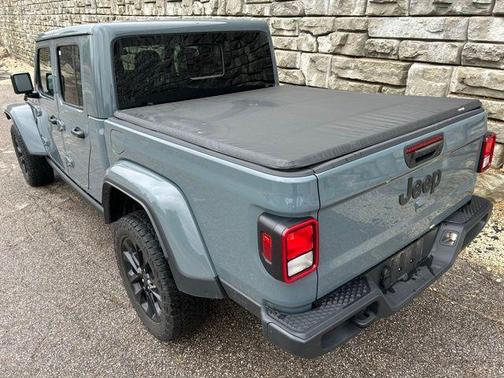 Anvil Clearcoat 2024 Jeep Gladiator Nighthawk