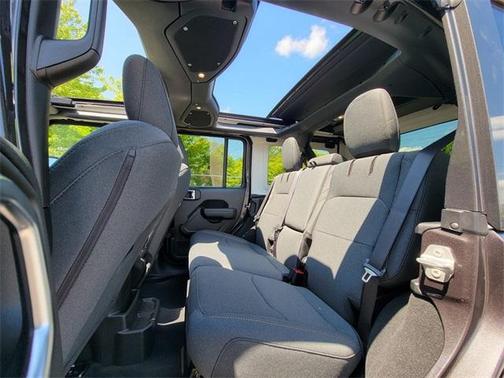 2025 Jeep Wrangler 4xe Sport