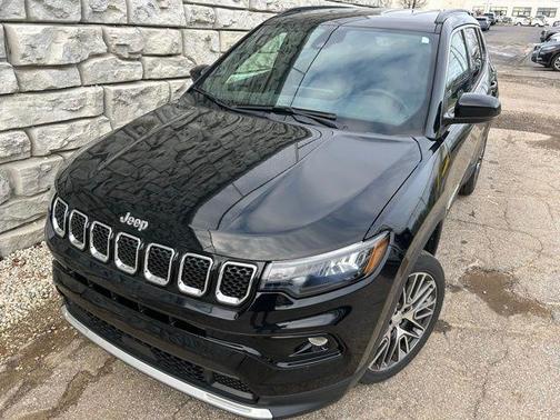 Diamond Black 2023 Jeep Compass Limited