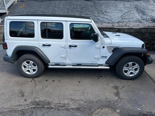 2023 Jeep Wrangler Sport