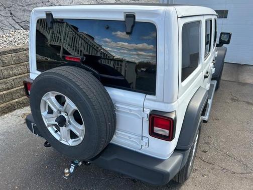 2023 Jeep Wrangler Sport