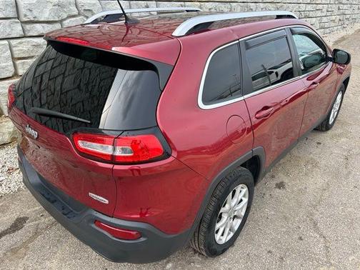 Deep Cherry Red Crystal Pearlcoat 2015 Jeep Cherokee Latitude