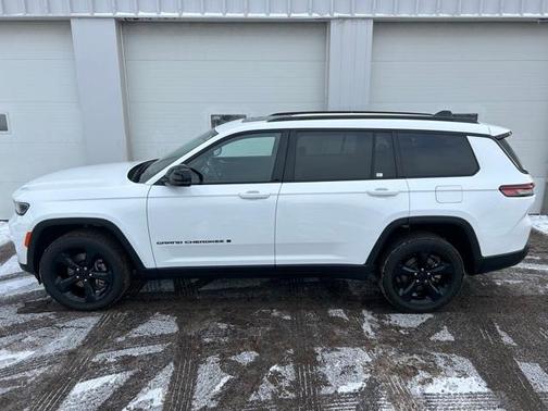 2023 Jeep Grand Cherokee L Laredo