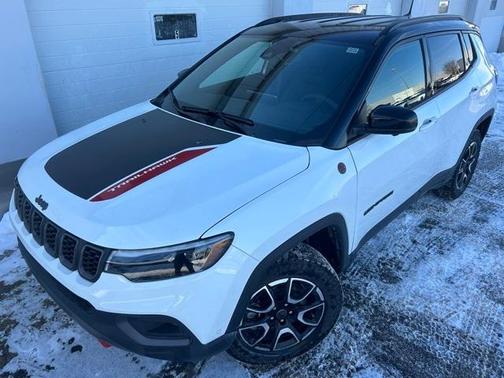2025 Jeep Compass Trailhawk