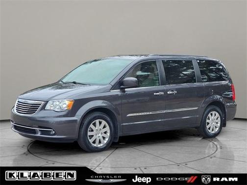 2015 Chrysler Town & Country Touring
