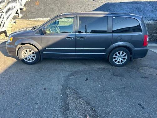 2015 Chrysler Town & Country Touring