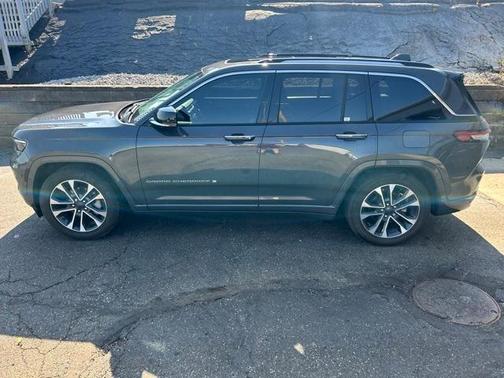 2023 Jeep Grand Cherokee Overland