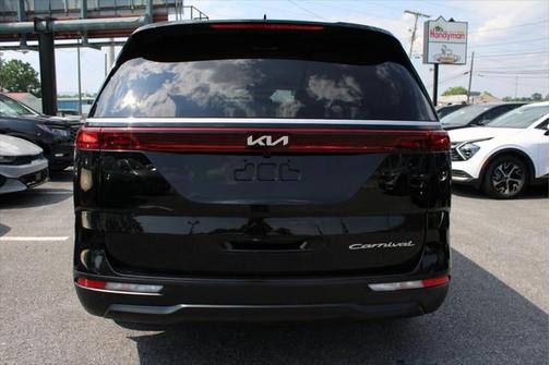 2022 Kia Carnival LXS