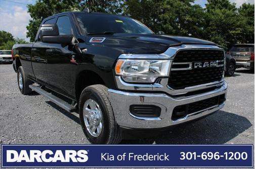 2024 RAM 2500 Tradesman Crew Cab 4x4 8' Box