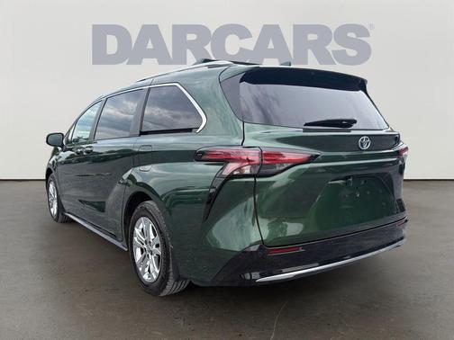 Cypress 2024 Toyota Sienna Platinum