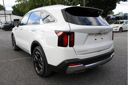 2024 Kia Sorento S