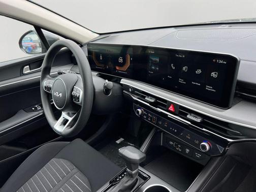 2026 Kia K5 LXS FWD