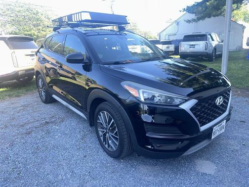 Black Noir Pearl 2019 Hyundai TUCSON SE