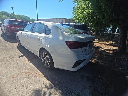 Clear White 2021 Kia Forte LXS