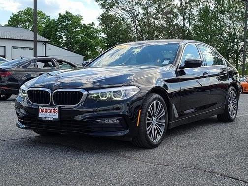 Photo 2 of 32 of 2018 BMW 530 i xDrive