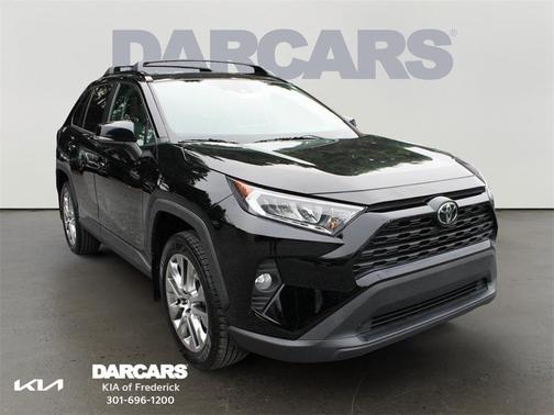 2020 Toyota RAV4 XLE Premium