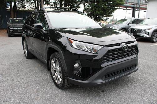 2020 Toyota RAV4 XLE Premium