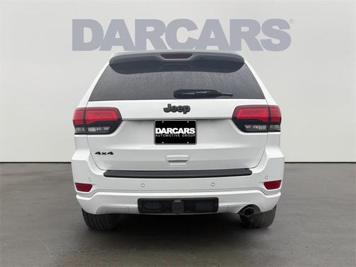 2022 Jeep Grand Cherokee Laredo