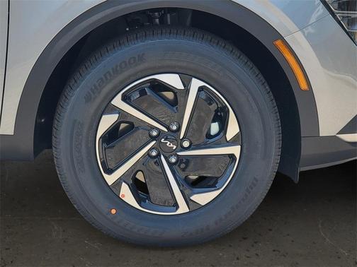 2025 Kia Sportage Hybrid LX
