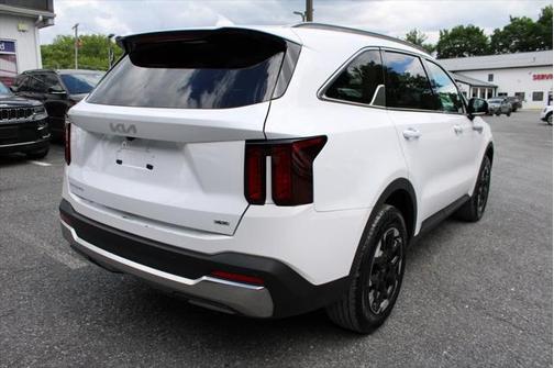 2024 Kia Sorento S